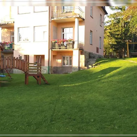 Przystanek - W Centrum * 拉布卡