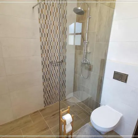 Przystanek - W Centrum 拉布卡